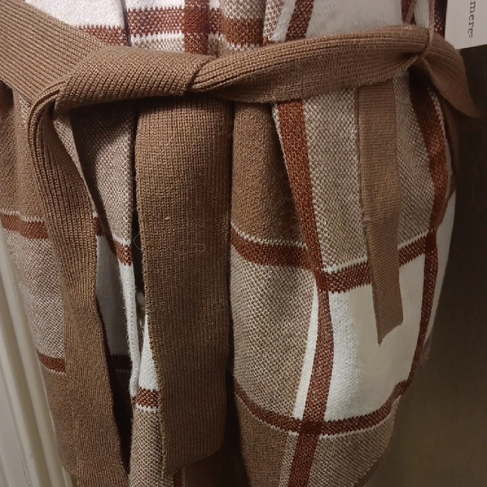 NWT Cupcakes & Cashmere Caramel Plaid Belted Shacket Coat Small